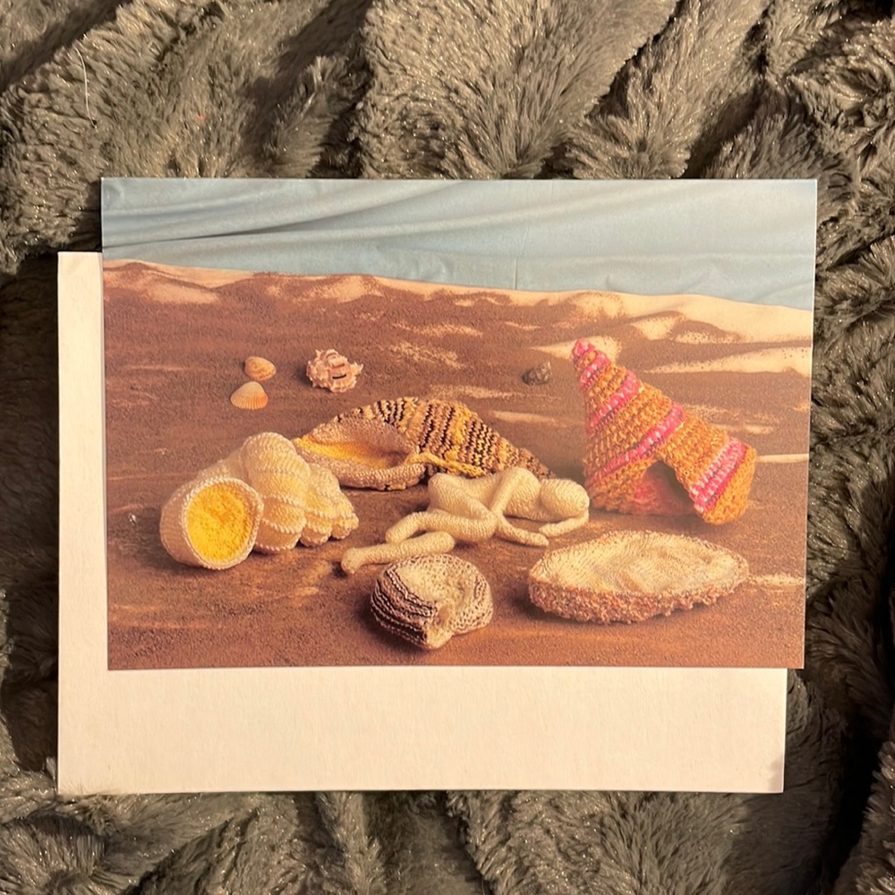 Gifts for knitters! Blank notecard featuring the art of Debbie New